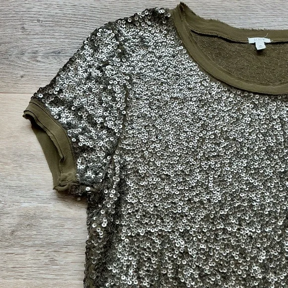 J. Crew EUC Olive Green Sequin Embellished Short Sleeve Top Shirt Blouse Size M - Picture 4 of 8